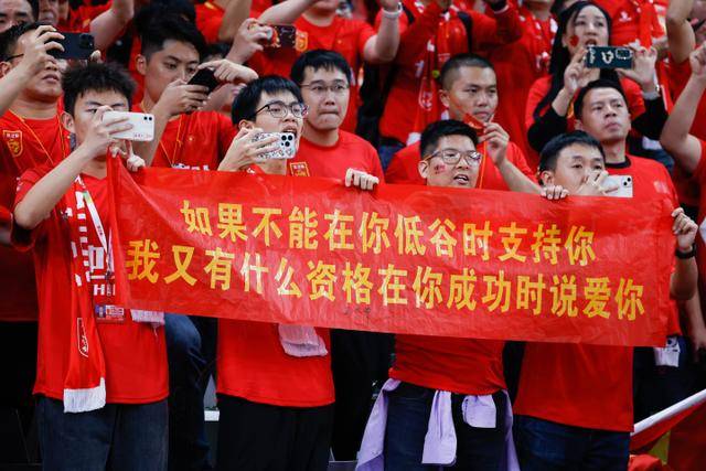 詹姆斯转发16年总决赛G3骑士集锦：一支真TM厉害的球队啊！
